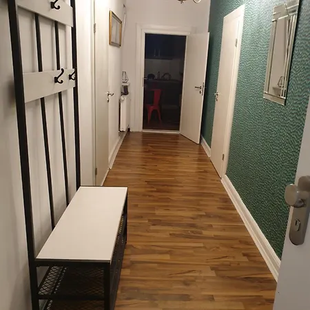 Apartment Final Destination Fly Away *