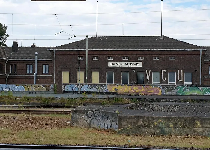 Final Destination Fly Away Apartment *