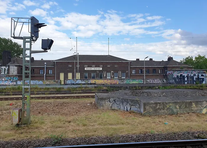 Final Destination Fly Away Apartment *